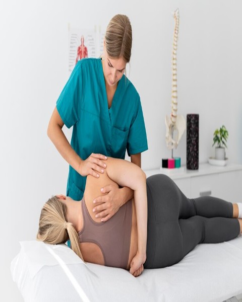 Chiropractic Adjustment in Leduc